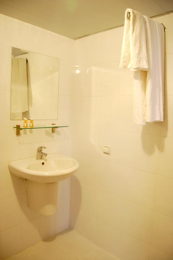 Crown Hotel Tashkent Bagian luar foto