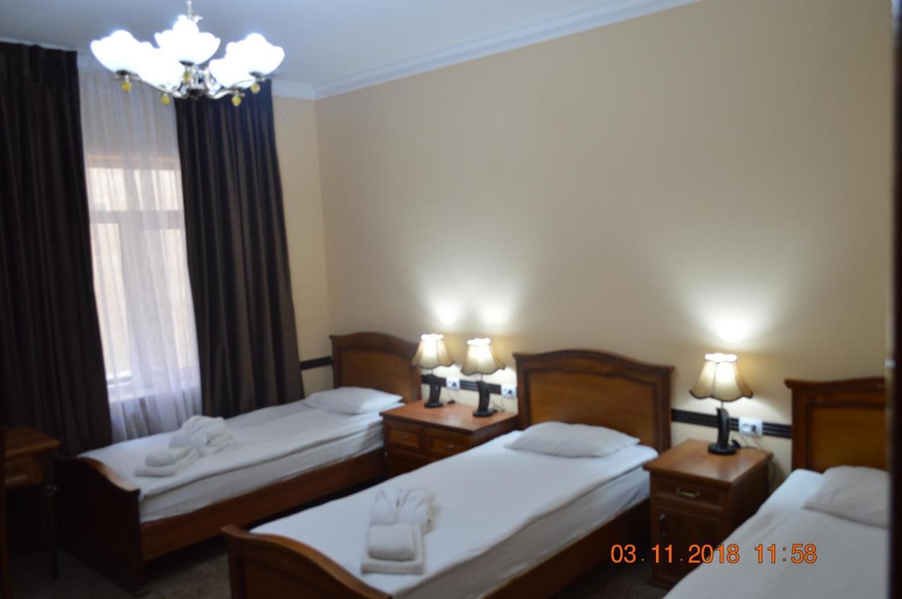 Crown Hotel Tashkent Bagian luar foto